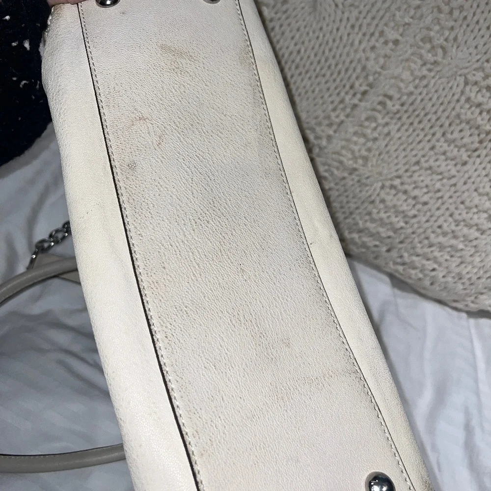 Michael Kors Cream Handbag with Handles & Shoulder Strap - Picture 11 of 11